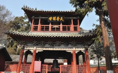 中國“最奢侈”的寺廟，全寺用楠木建成，共雕刻有9999條龍